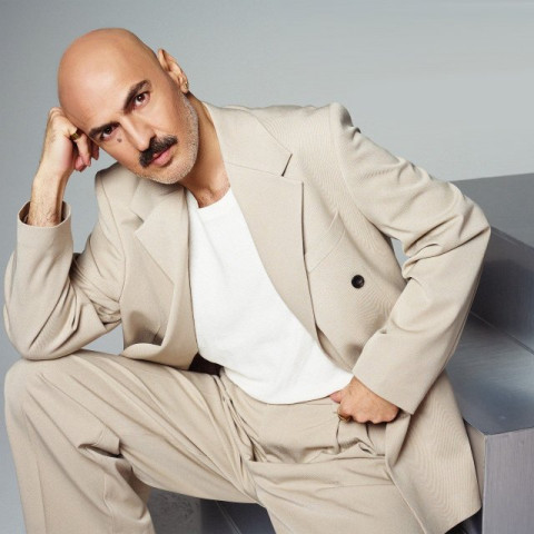 Soner Sarıkabadayı “Dönemem Ona”